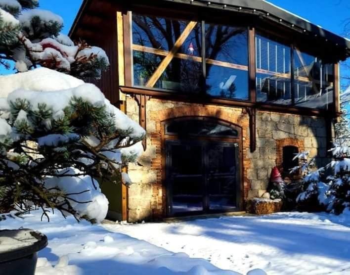 Gosciniec Pod Lipa Bed & Breakfast ชกลาร์สกา ปอเรมบา ภายนอก รูปภาพ